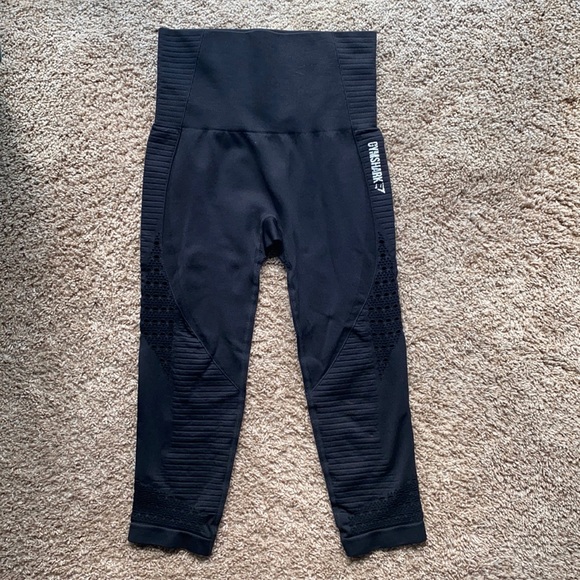 Gymshark Pants - Gymshark Energy Seamless Black XS Cropped Leggings